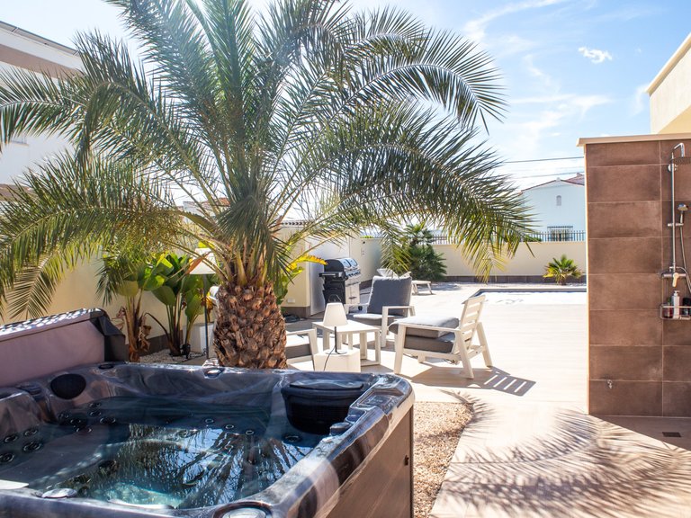Villa for Sale in La Siesta - El Salado - Torreta, Torrevieja, Alicante 9