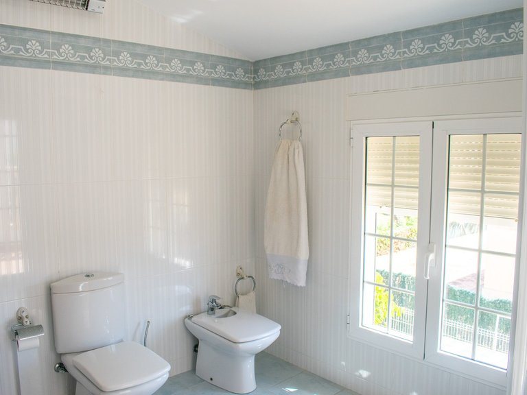 Villa for Sale in MUY CERCA DE LA PLAYA, Orihuela Costa, Alicante 24