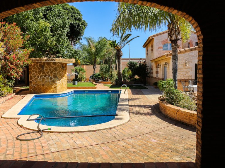 Villa for Sale in Los Urrutias, Murcia 2