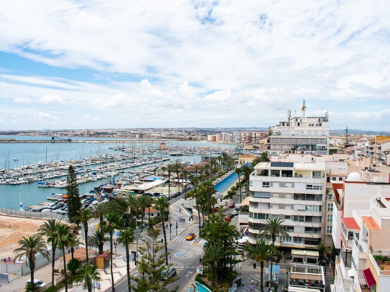 Apartment for Sale in Torrevieja Centro, Torrevieja, Alicante 44