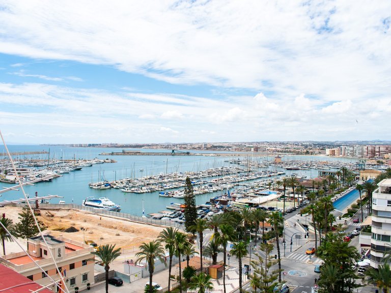 Apartment for Sale in Torrevieja Centro, Torrevieja, Alicante 1