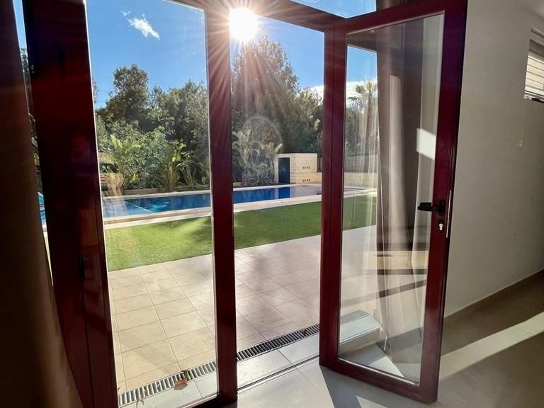 Villa for Sale in La Nucía, Alicante 5