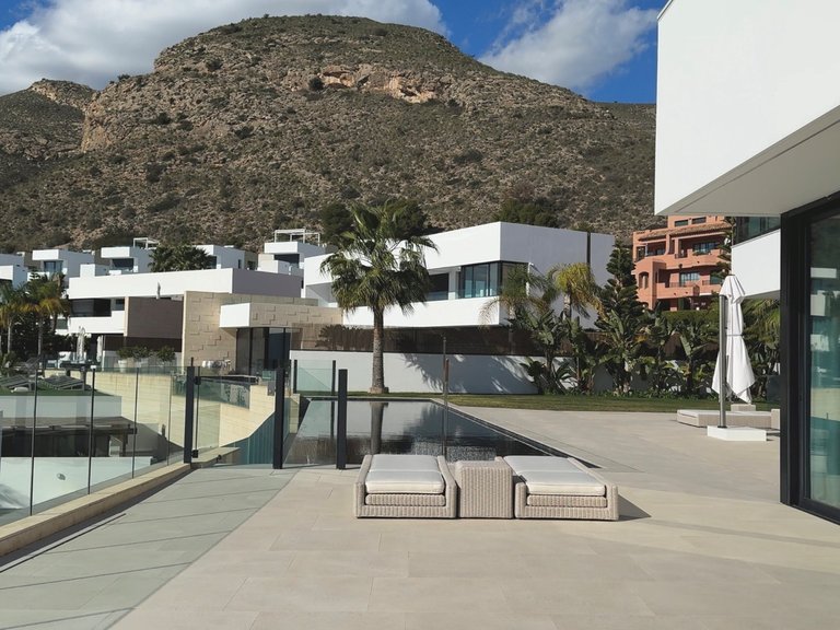 Villa for Sale in Cala de Finestrat, Finestrat, Alicante 8