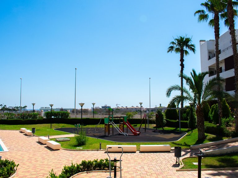 Apartment for Sale in Cabo Roig, Orihuela Costa, Alicante 37