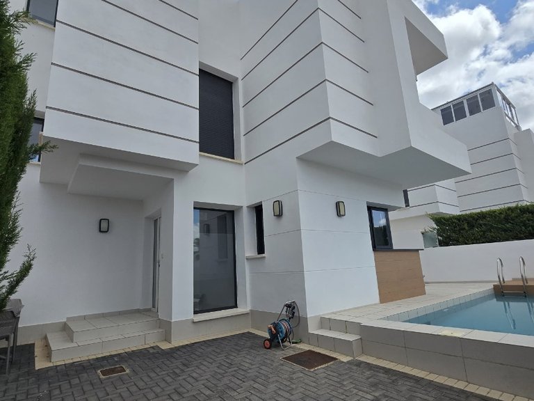 Villa for Sale in Ciudad Quesada, Ciudad Quesada - Rojales, Alicante 6