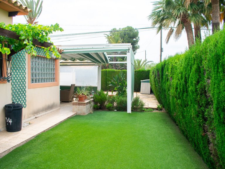 Villa for Sale in MUY CERCA DE LA PLAYA, Orihuela Costa, Alicante 18