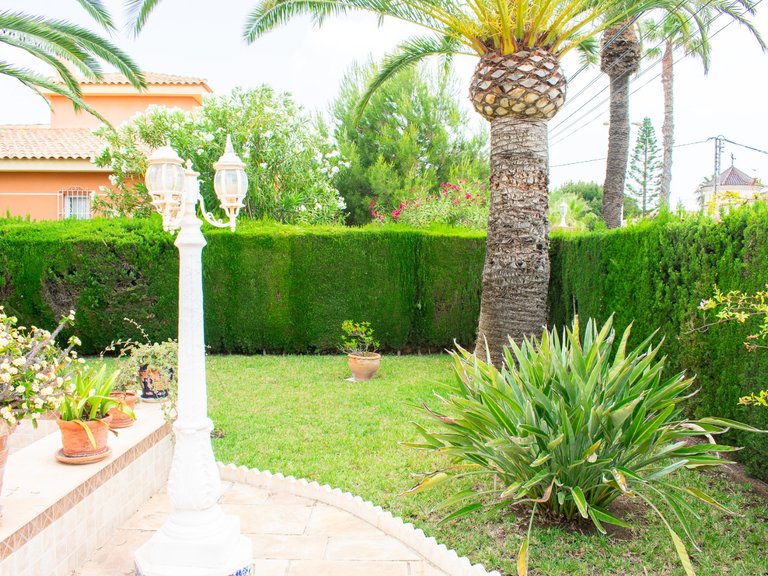 Villa for Sale in MUY CERCA DE LA PLAYA, Orihuela Costa, Alicante 7