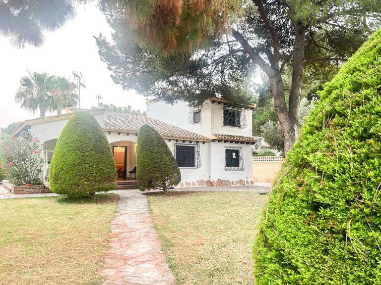 Villa for Sale in Punta Prima, Orihuela Costa, Alicante 10