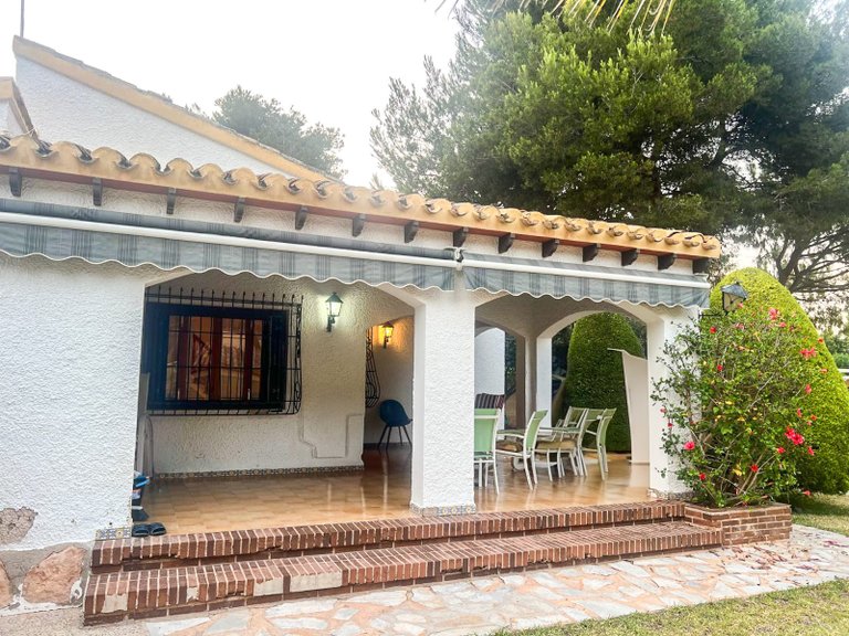 Villa for Sale in Punta Prima, Orihuela Costa, Alicante 2