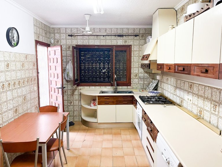 Villa for Sale in Punta Prima, Orihuela Costa, Alicante 24