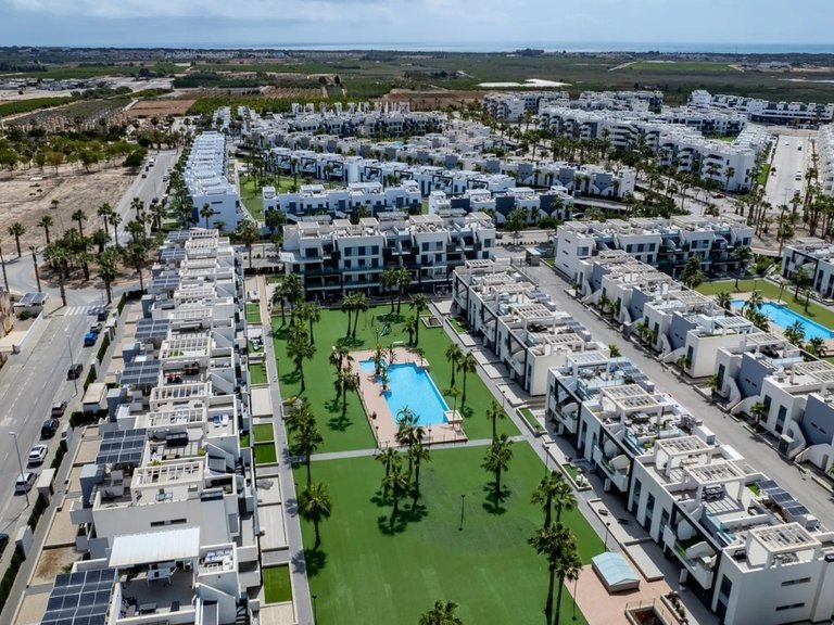 Penthouse for Sale in Guardamar - El Raso, Guardamar Del Segura, Alicante 1