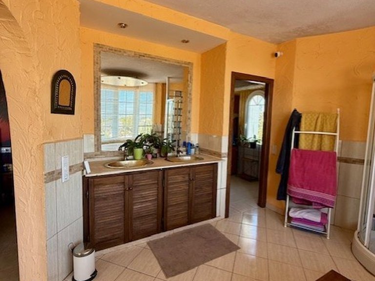 Villa for Sale in Orihuela Costa, Alicante 15