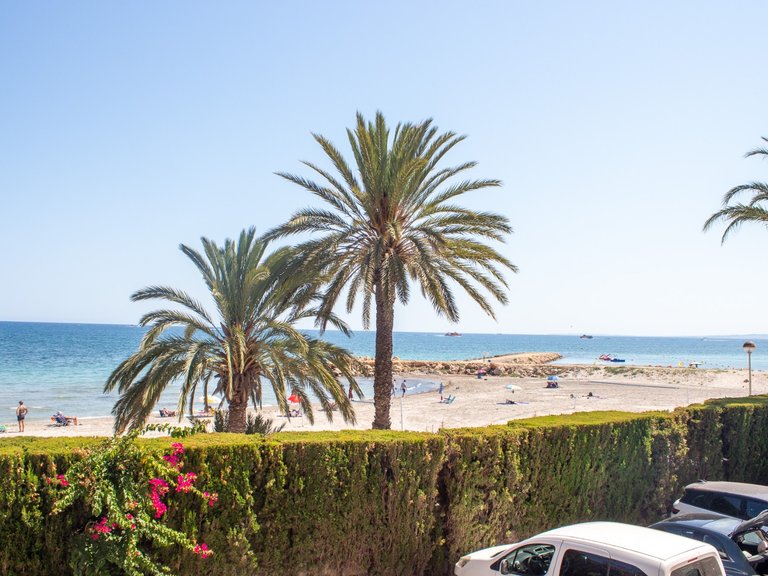 Apartment for Sale in Playa del Este, Santa Pola, Alicante 2
