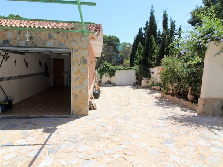 Villa for Sale in Los balcones, Torrevieja, Alicante 38