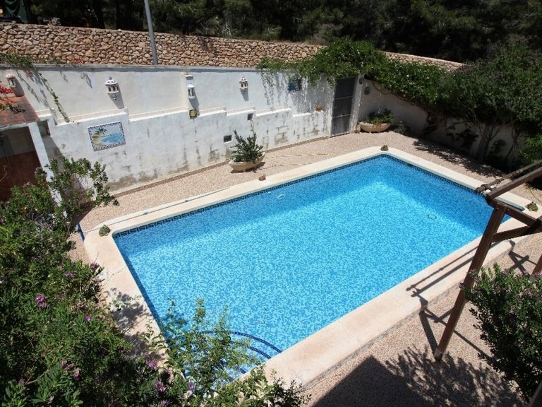 Villa for Sale in Los balcones, Torrevieja, Alicante 46