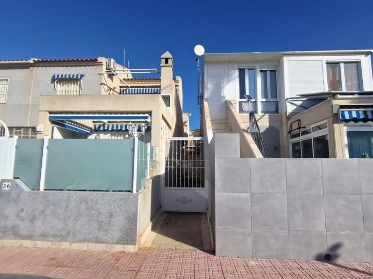 Town House for Sale in Aguas Nuevas, Torrevieja, Alicante 43