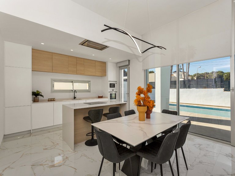 Villa for Sale in Los balcones, Torrevieja, Alicante 11
