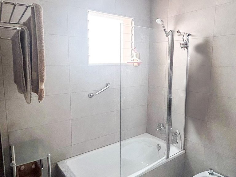 Town House for Sale in Centro, Torrevieja, Alicante 17