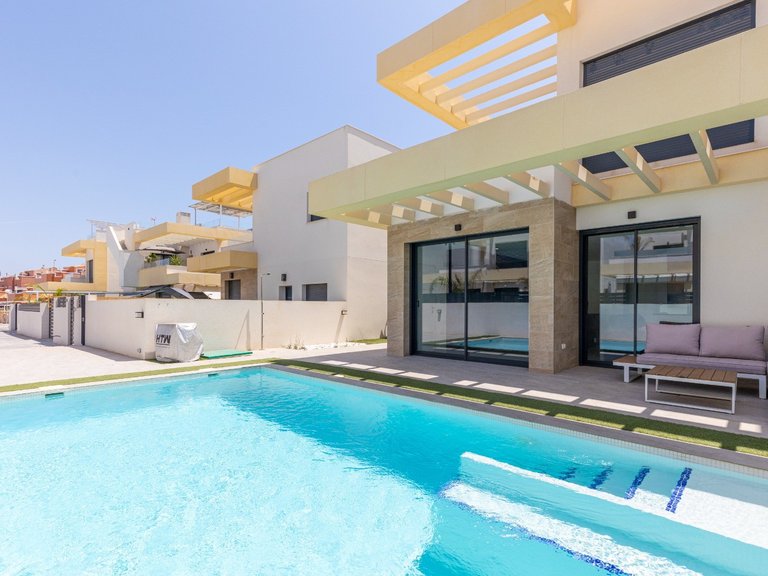 Villa for Sale in La Herrada, Los Montesinos, Alicante 2