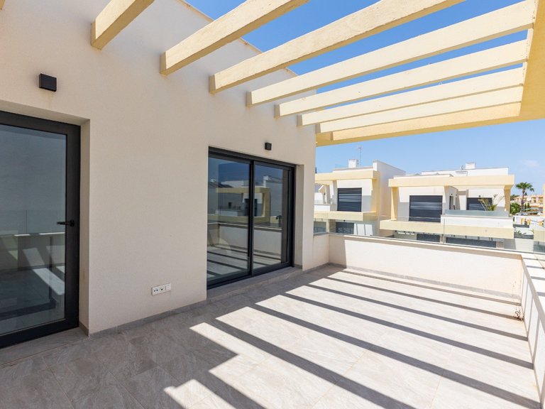 Villa for Sale in La Herrada, Los Montesinos, Alicante 45