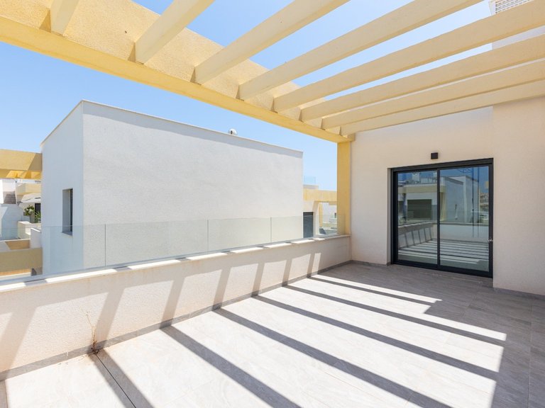 Villa for Sale in La Herrada, Los Montesinos, Alicante 44