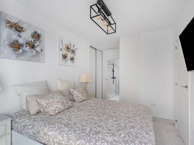 Villa for Sale in La Herrada, Los Montesinos, Alicante 20