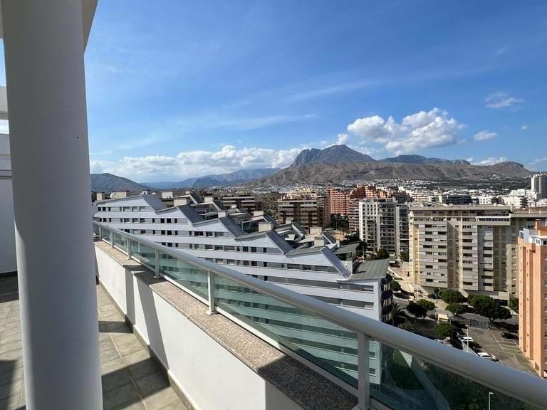 Penthouse for Sale in Villajoyosa, Alicante 12