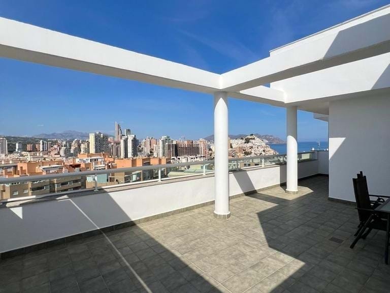 Penthouse for Sale in Villajoyosa, Alicante 2