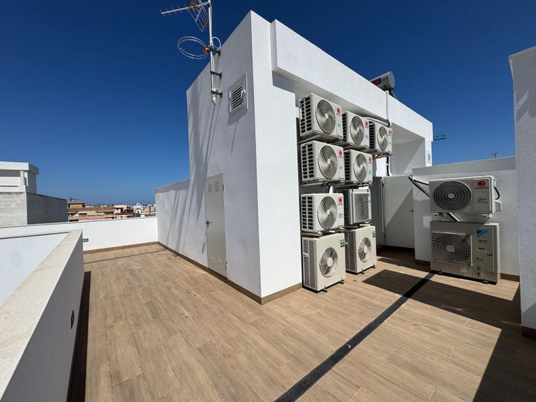 Penthouse for Sale in Centro, Torrevieja, Alicante 46