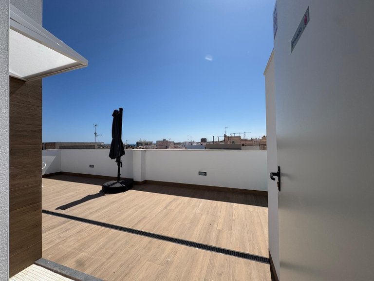 Penthouse for Sale in Centro, Torrevieja, Alicante 42