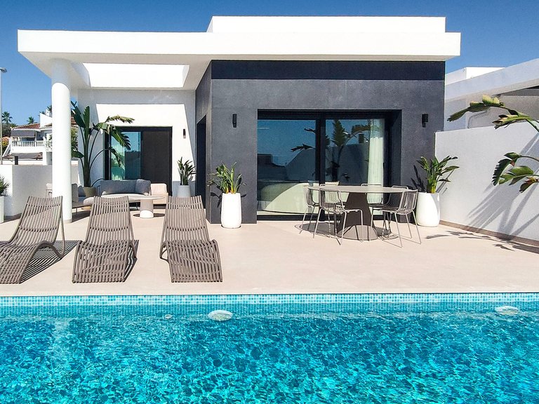 Villa for Sale in Ciudad Quesada, Ciudad Quesada - Rojales, Alicante 40