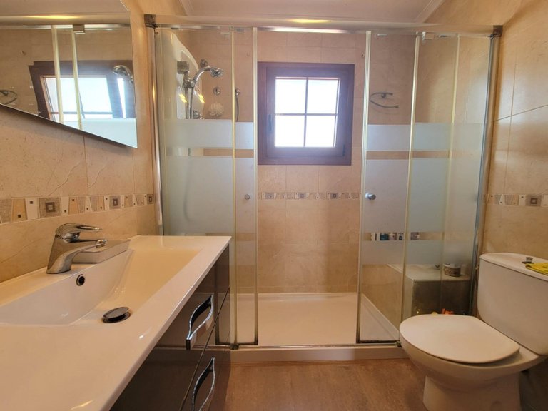 Villa for Sale in Aguas Nuevas, Torrevieja, Alicante 39