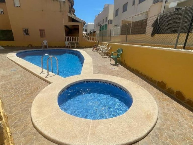 Town House for Sale in Urbanizaciones, Guardamar Del Segura, Alicante 2