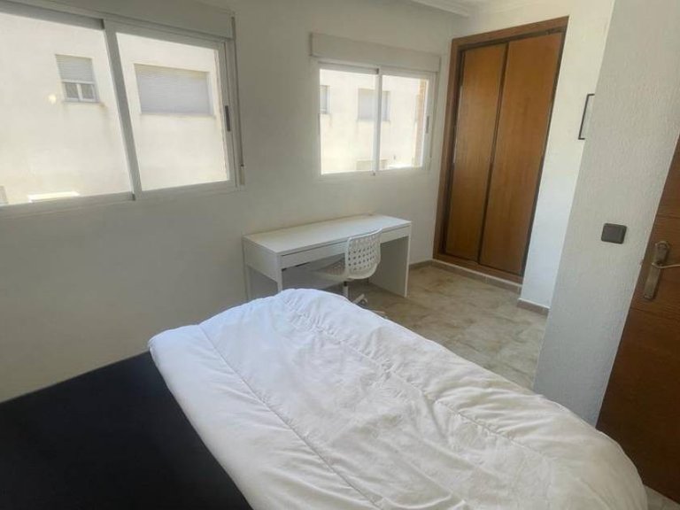 Town House for Sale in Urbanizaciones, Guardamar Del Segura, Alicante 13