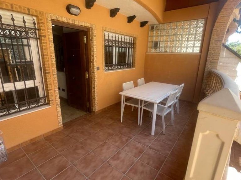 Town House for Sale in Urbanizaciones, Guardamar Del Segura, Alicante 3