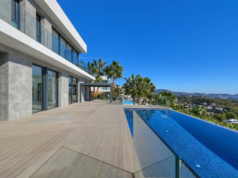 Villa for Sale in Benissa, Alicante 2