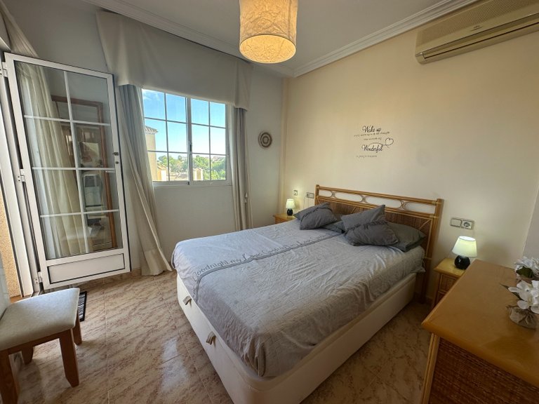 Villa for Sale in Villamartín, Orihuela Costa, Alicante 16