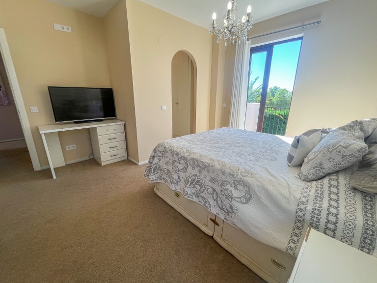 Villa for Sale in Balcon sierra cortina, Finestrat, Alicante 28