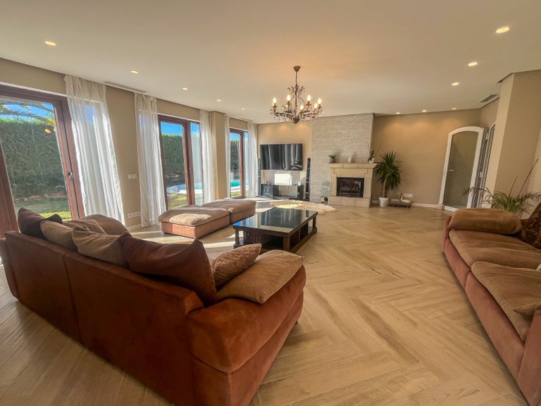 Villa for Sale in Balcon sierra cortina, Finestrat, Alicante 16