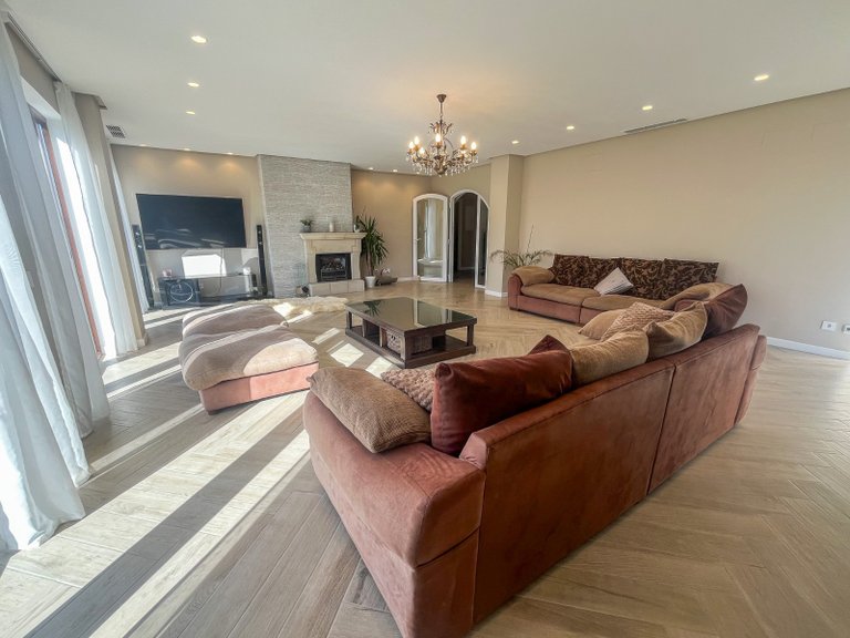 Villa for Sale in Balcon sierra cortina, Finestrat, Alicante 19