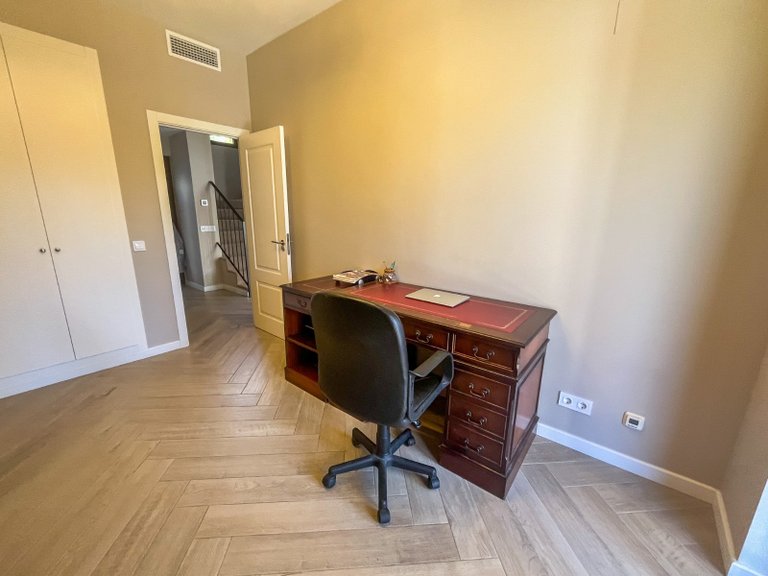 Villa for Sale in Balcon sierra cortina, Finestrat, Alicante 24