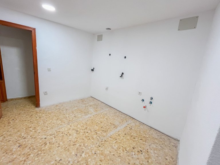 Apartment for Sale in Centro, Alicante, Alicante 13