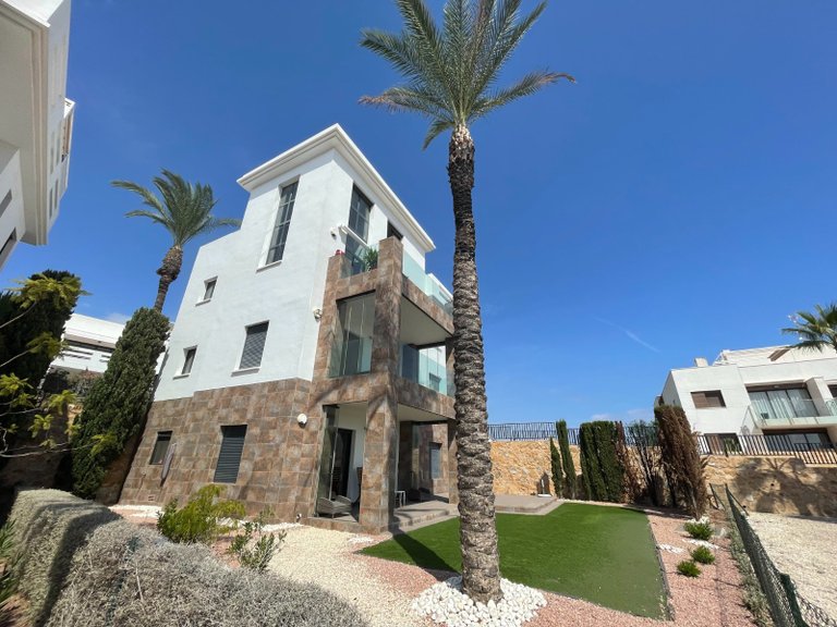 Penthouse for Sale in Las Ramblas, Orihuela Costa, Alicante 2
