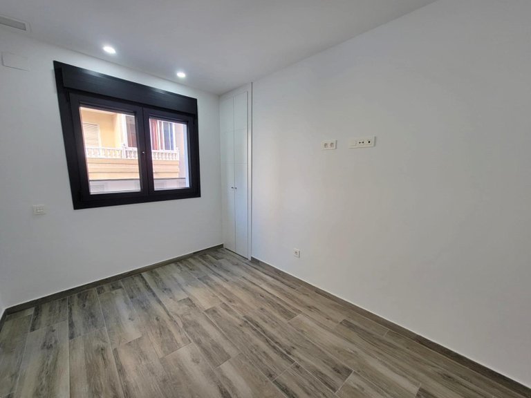 Apartment for Sale in Playa del Cura, Torrevieja, Alicante 25