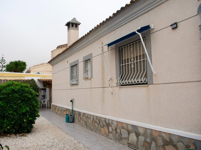 Villa for Sale in Torrevieja, - 21