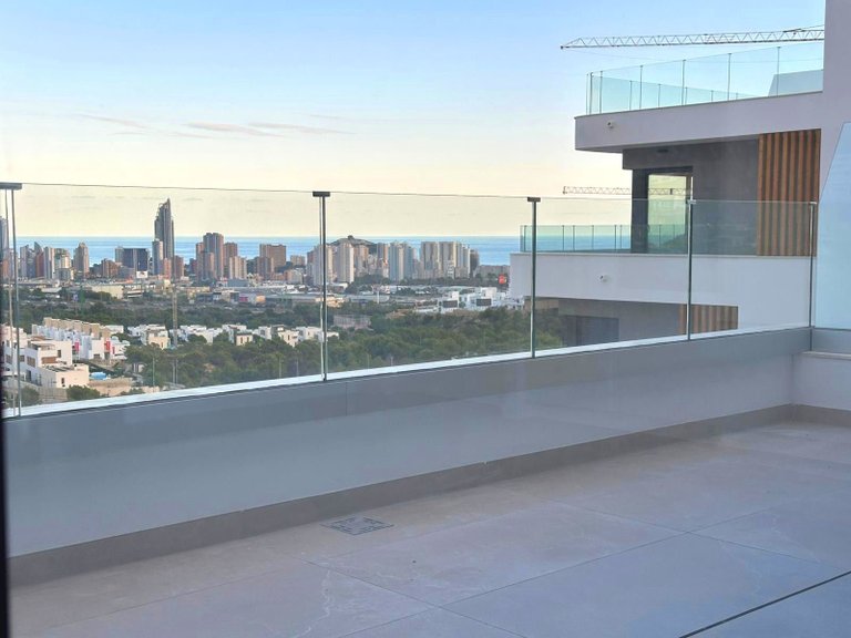 Penthouse for Sale in Finestrat, Alicante 30
