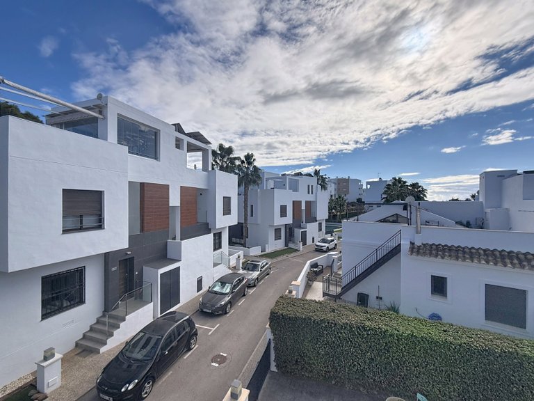 Villa for Sale in Villamartín, Orihuela Costa, Alicante 33