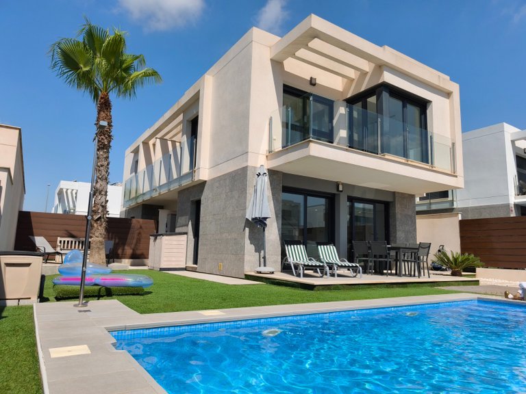 Town House for Sale in Vistabella Golf, Alicante 1