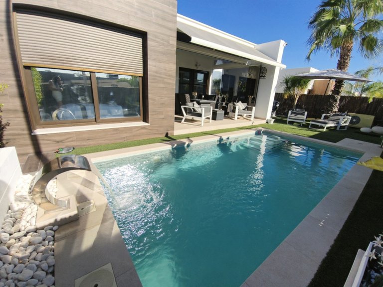 Villa for Sale in Vistabella Golf, Alicante 1