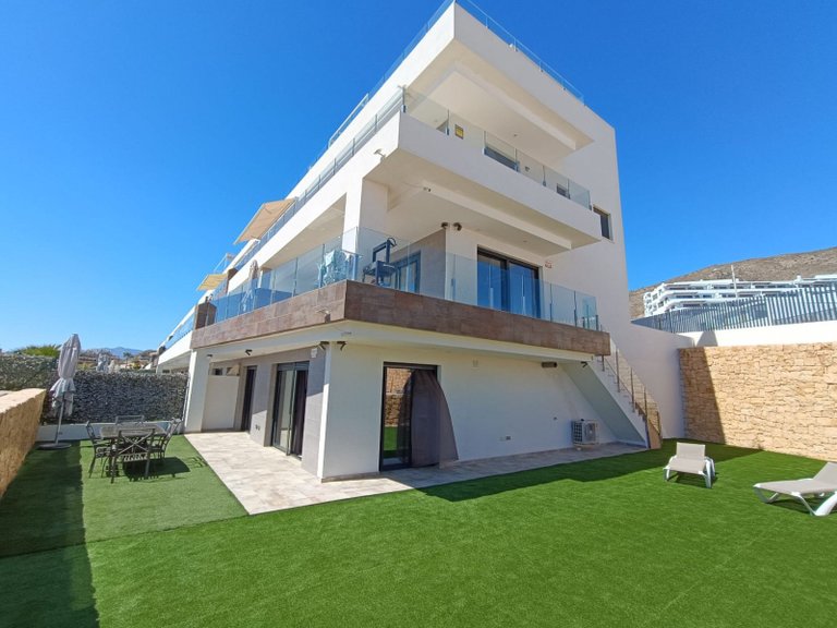 Town House for Sale in Finestrat, Alicante 1